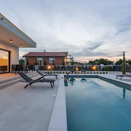 Enija Zadarvillas Villa Nin